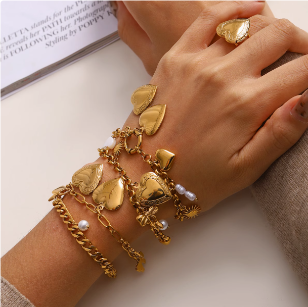 Charm Heart Bracelets Set
